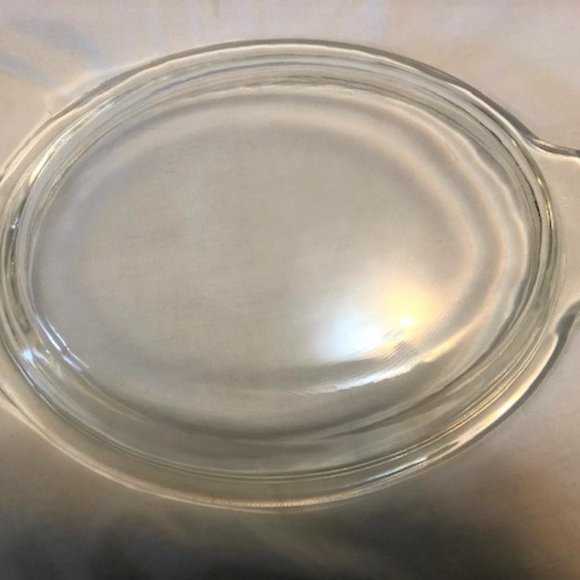 Vintage Anchor Hocking Fire-King Wheat Casserole Dish and Lid - Picture 5 of 8